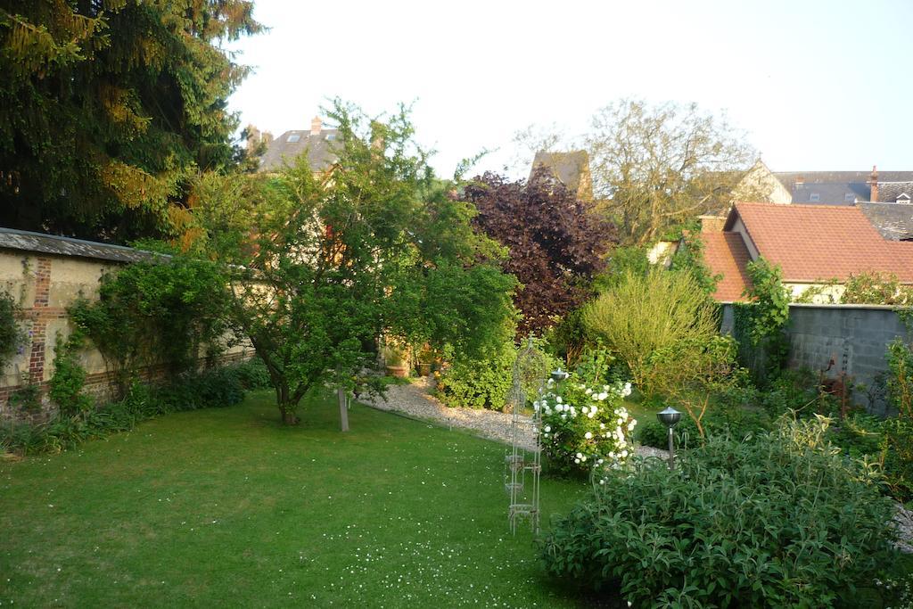Au Fond Du Jardin Maison D'Hotes แซ็งต์-ซ็องส์ ภายนอก รูปภาพ
