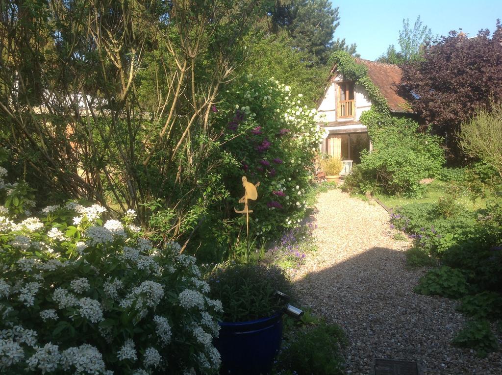 Au Fond Du Jardin Maison D'Hotes แซ็งต์-ซ็องส์ ภายนอก รูปภาพ